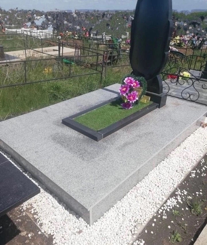 568595_eqfz77yy